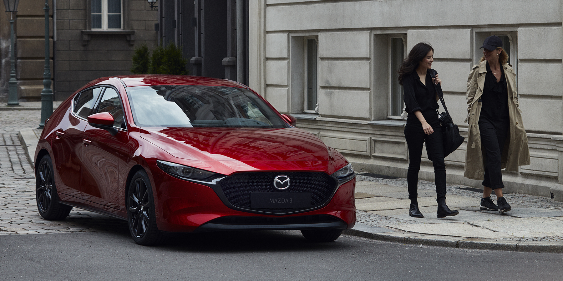 Mazda 3: el verdadero placer de conducir. Pura suavidad y eficacia.