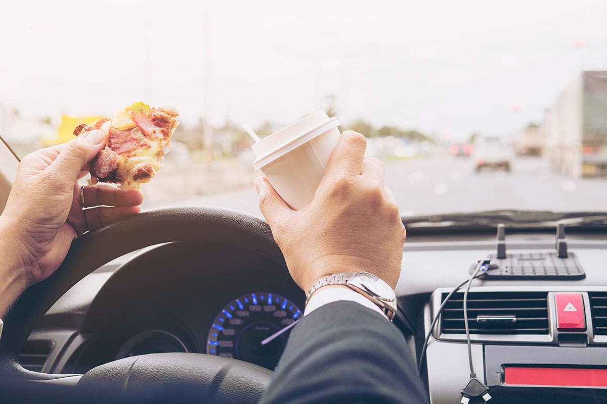 Qué comer y qué evitar cuando vas a conducir